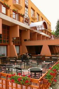 Hotel Minerva Mosonmagyaróvár エクステリア 写真